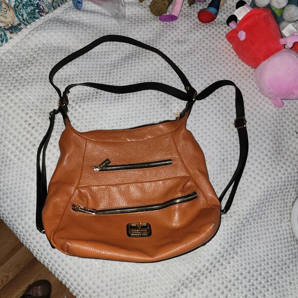 VALENTINA EUC ITALIAN LEATHER CONVERTIBLE BACKPACK SHOULDER BAG